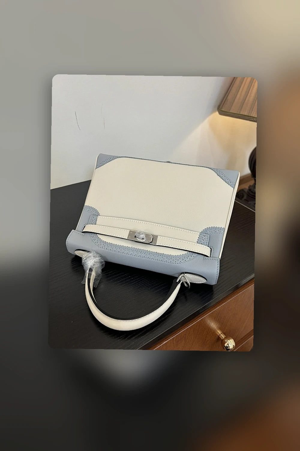 NB - HMS Bag - 1277
