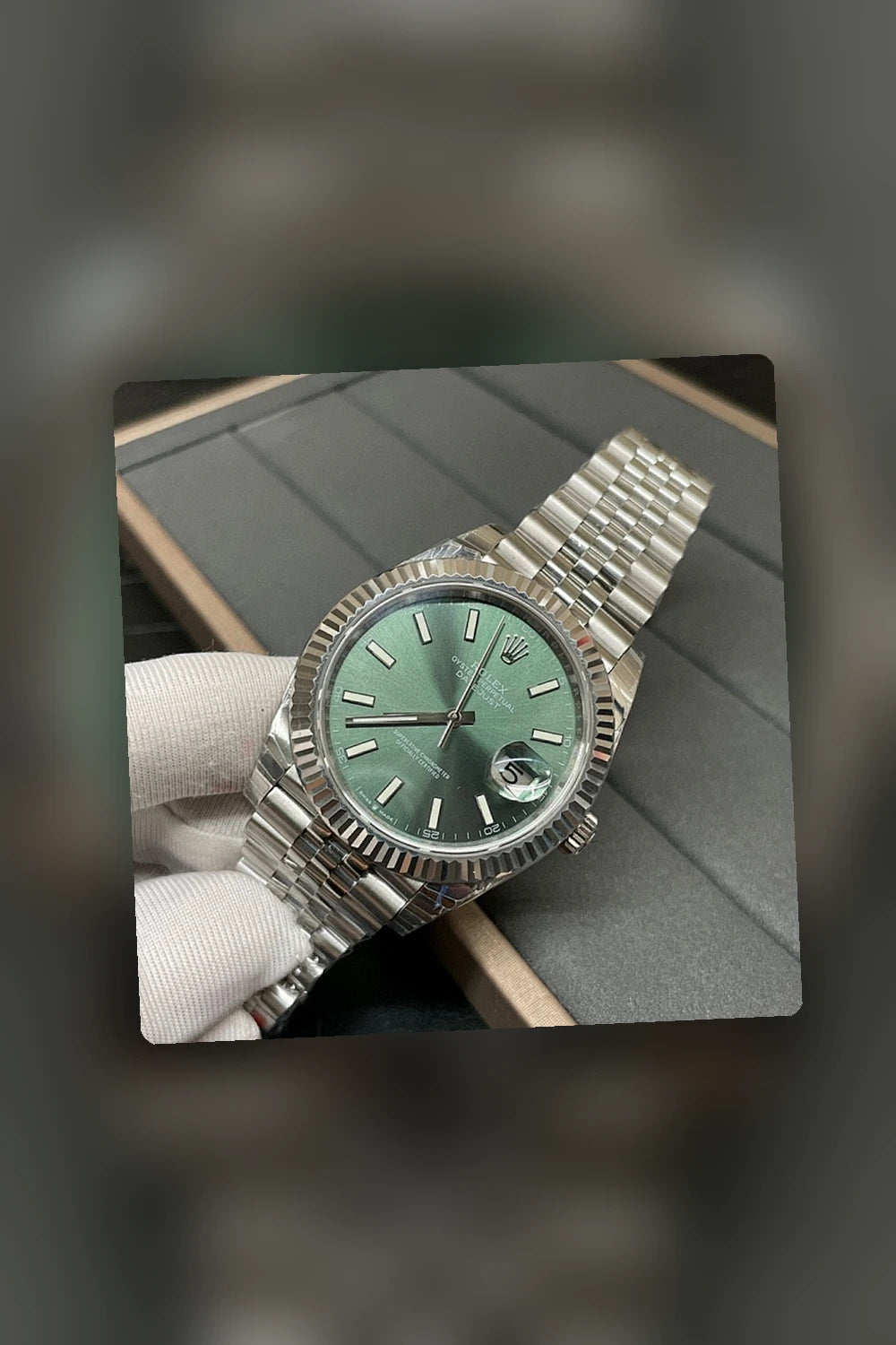 NB - Mix Watch - 208