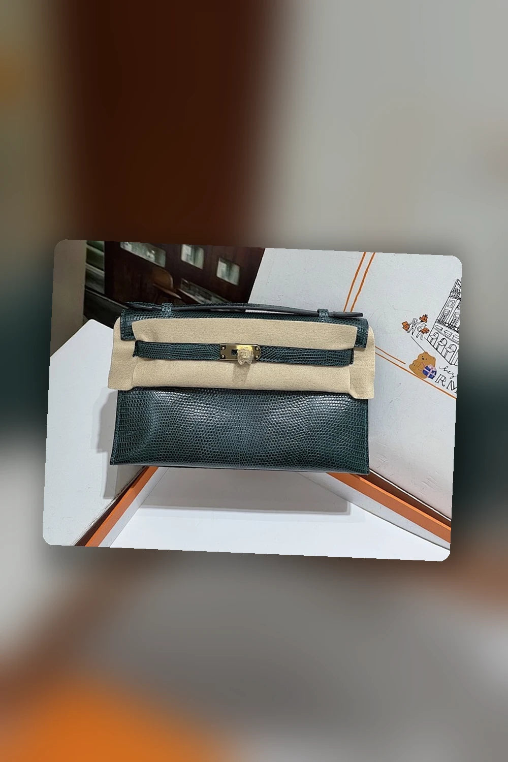 NB - HMS Bag - 663