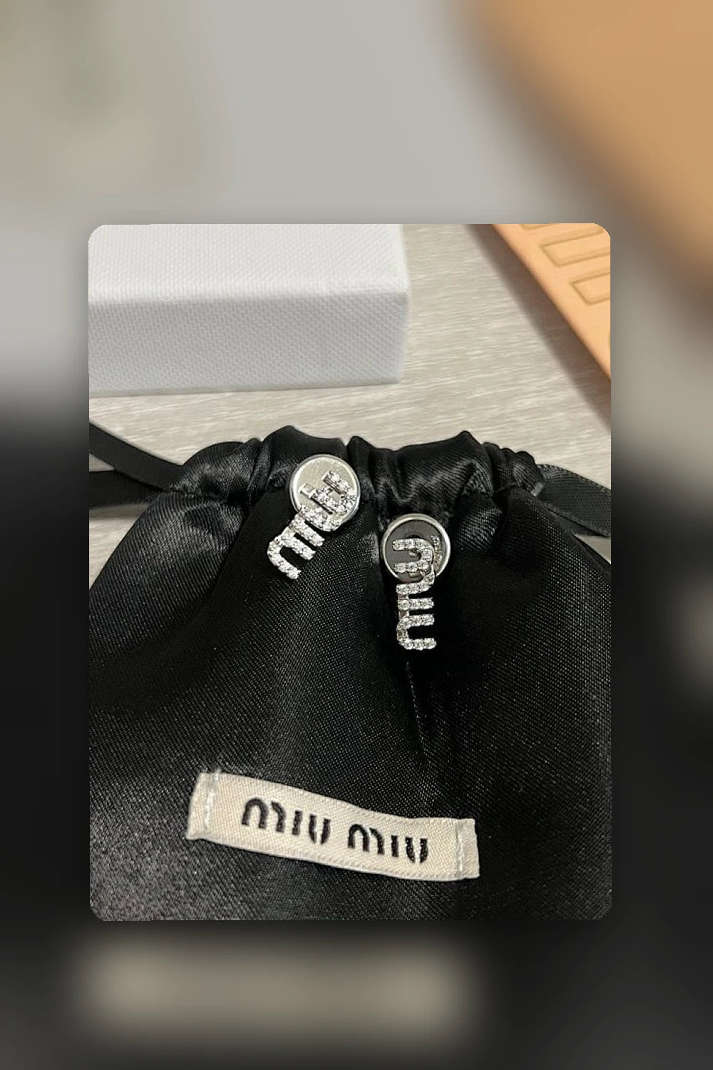 NB - MMU Jewelry - 390
