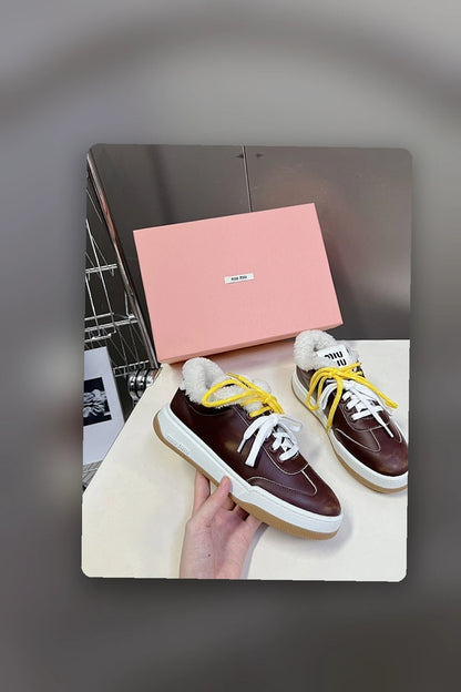NB - MMU Women Shoes - 405