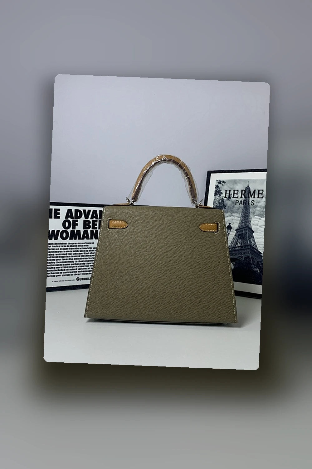 NB - HMS Bag - 867