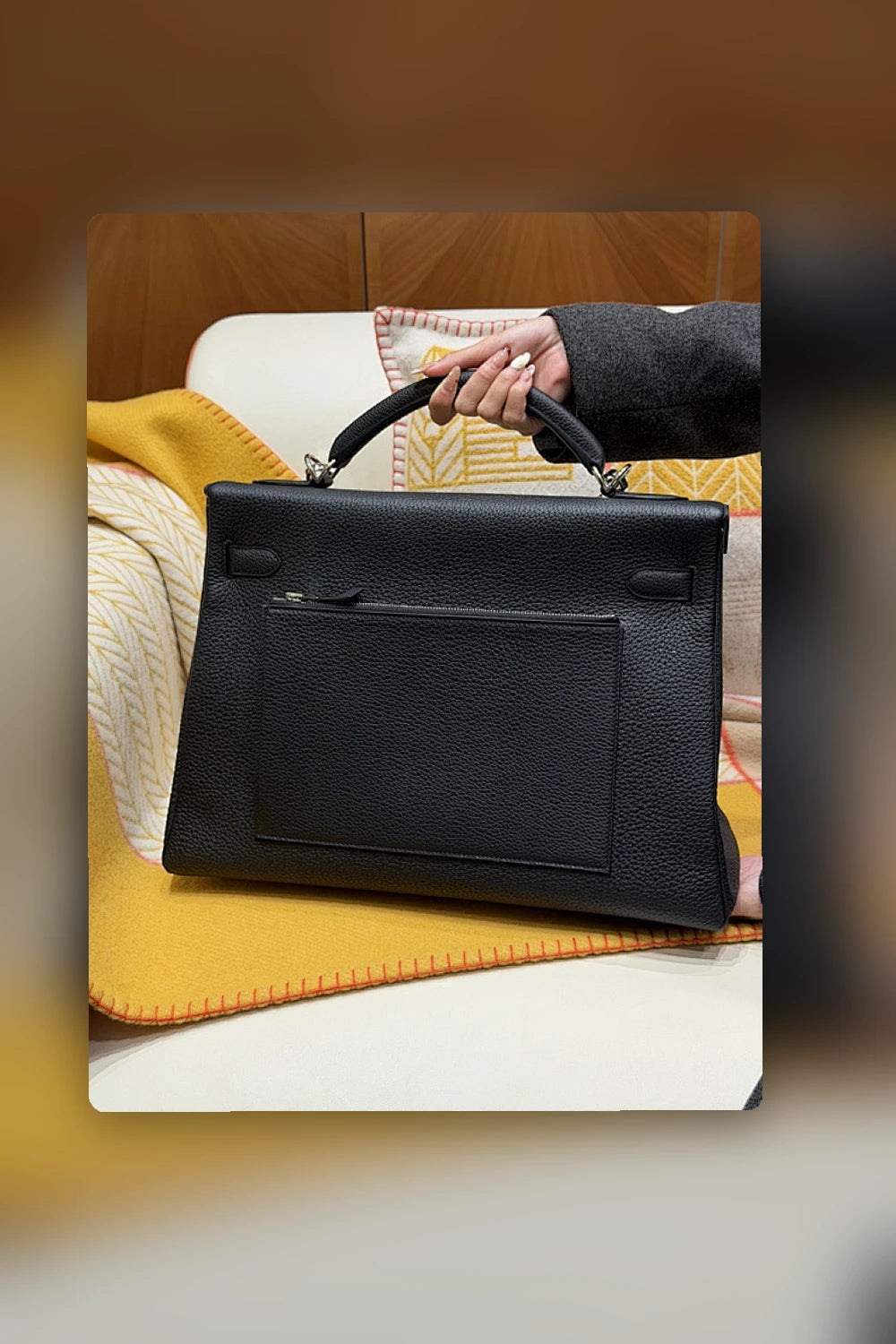 NB - HMS Bag - 1496