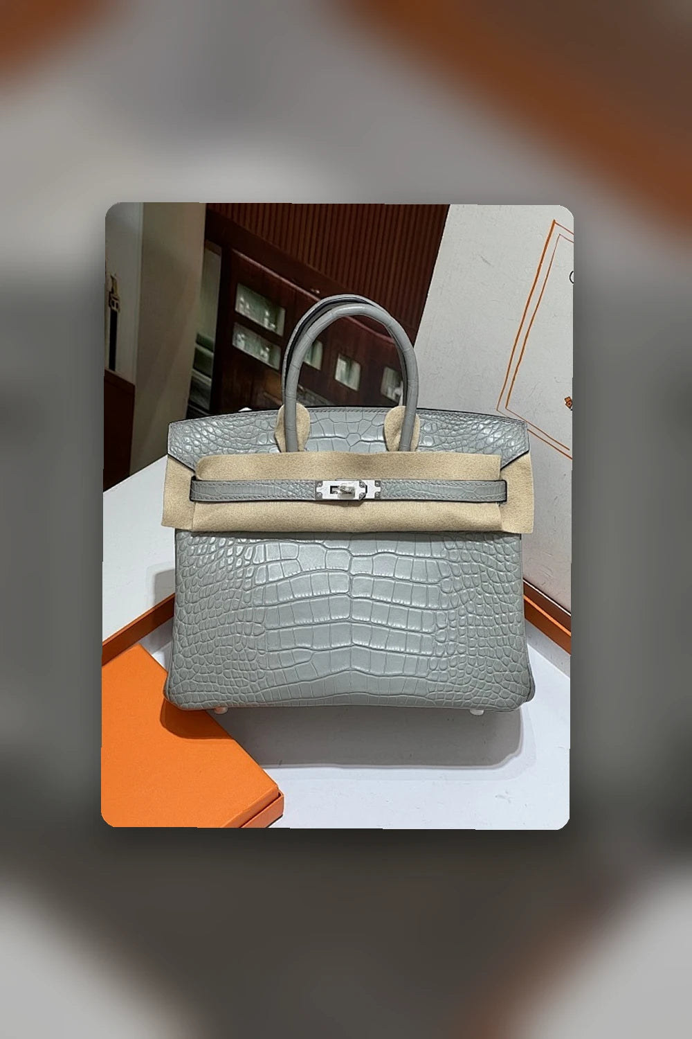 NB - HMS Bag - 577