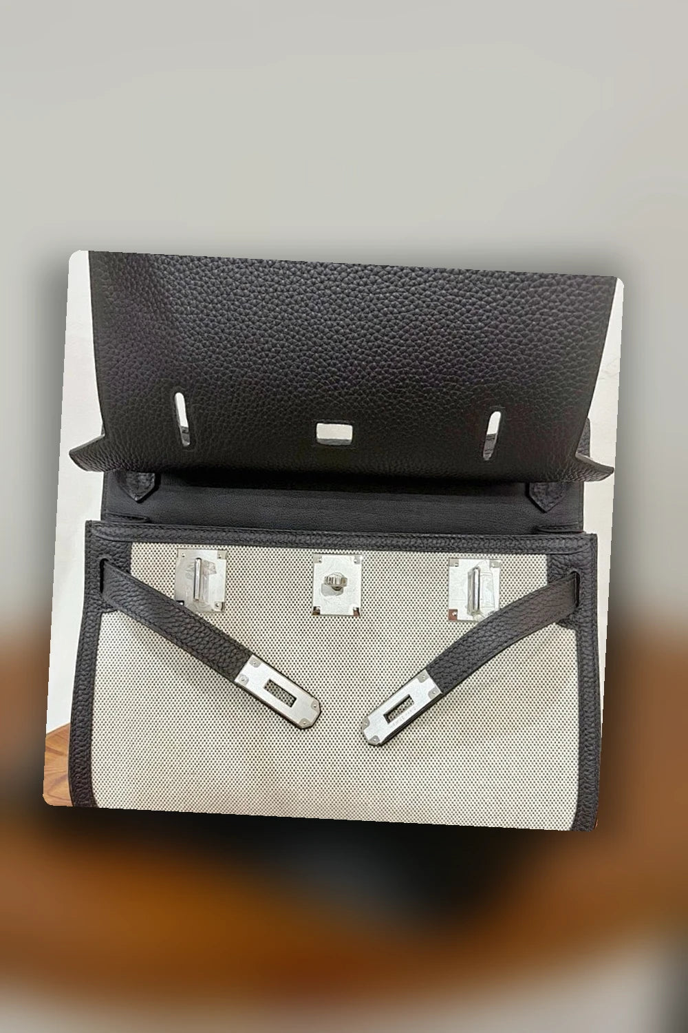 NB - HMS Bag - 1445