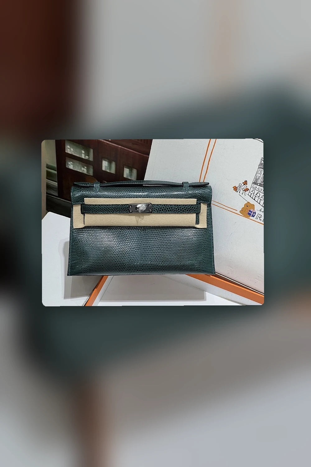 NB - HMS Bag - 669