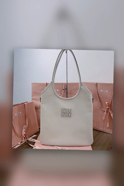 NB - MMU Bag - 695