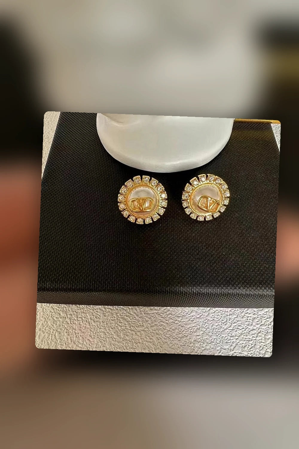NB - VEL Jewelry - 660