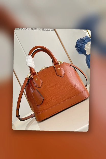 NB - LOV Bag - 810