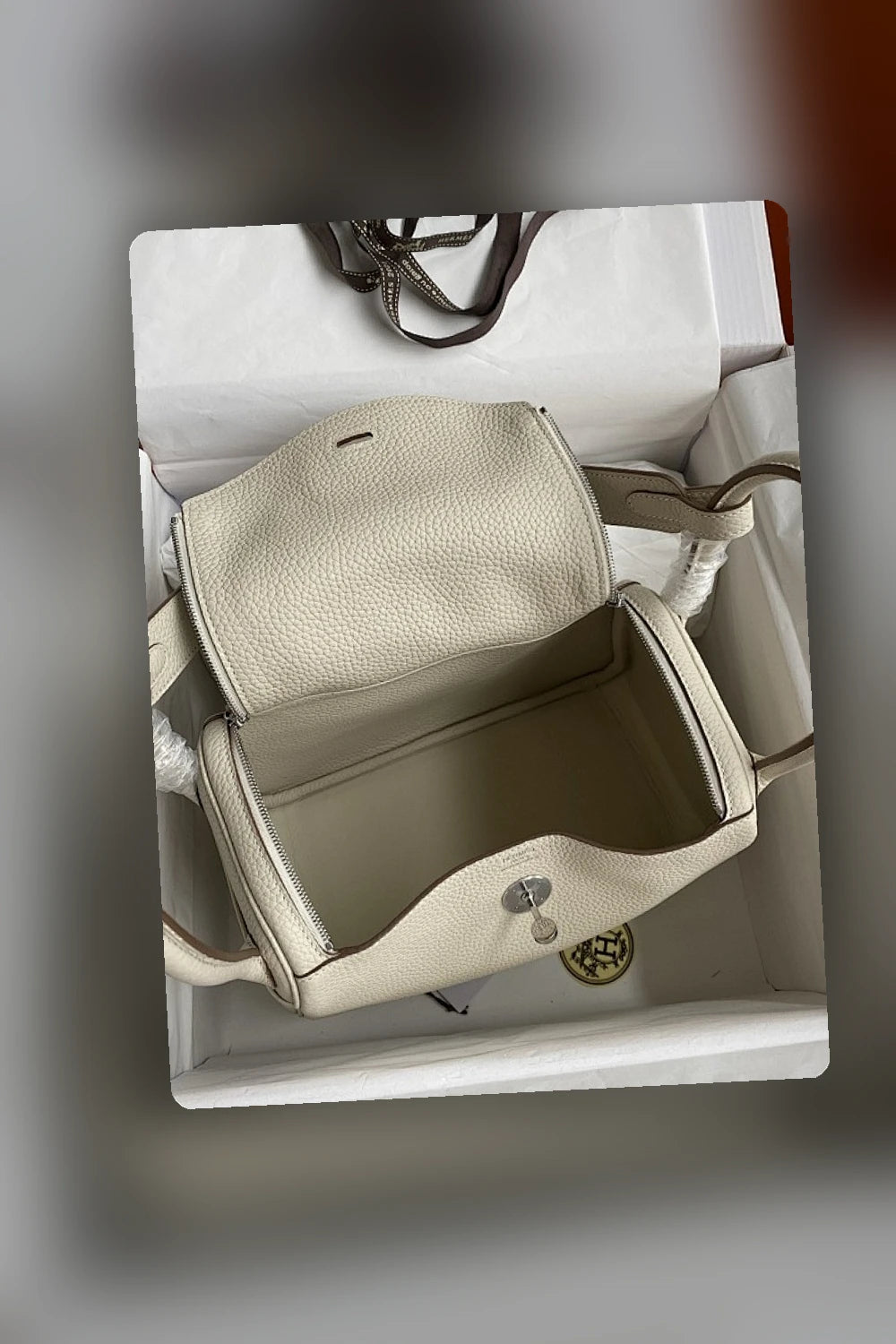NB - HMS Bag - 693