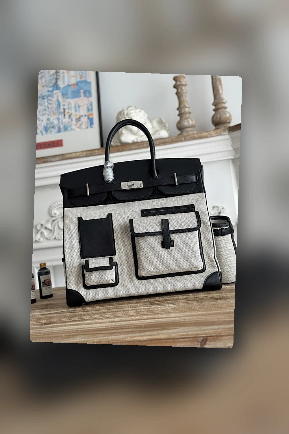 NB - HMS Bag - 1583