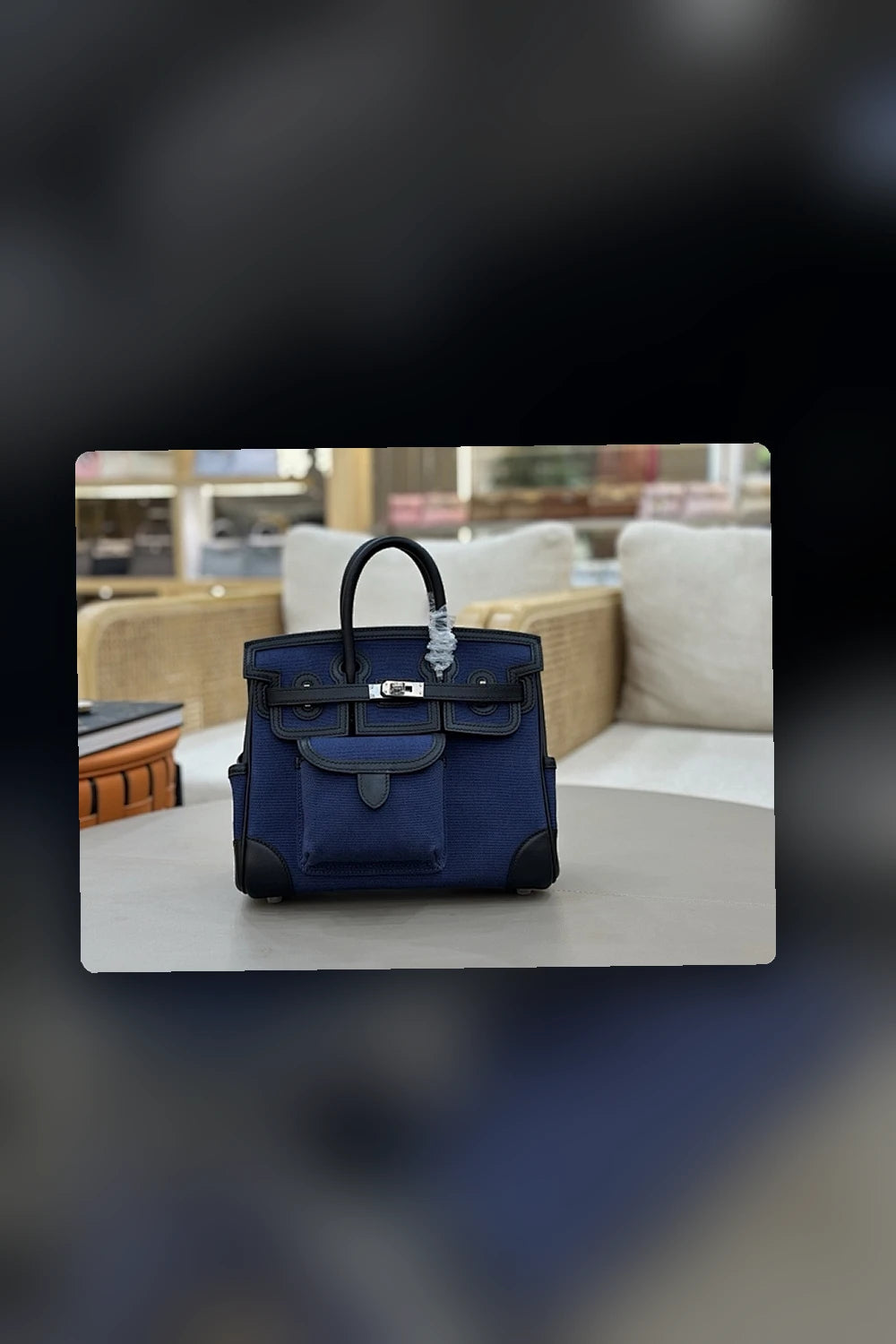 NB - HMS Bag - 1036
