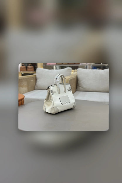 NB - HMS Bag - 1027