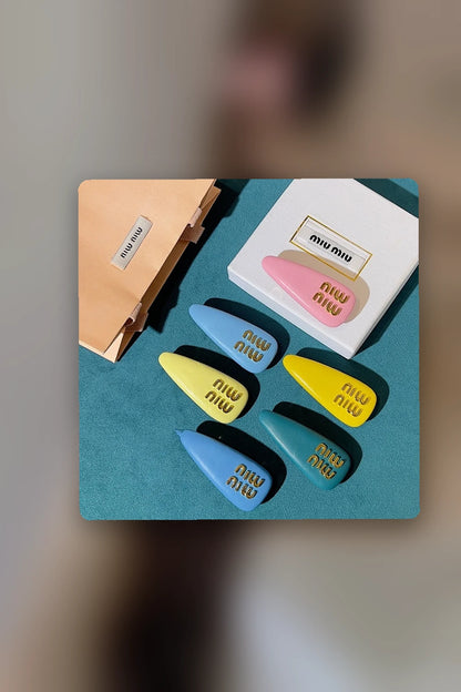 NB - MMU Jewelry - 208