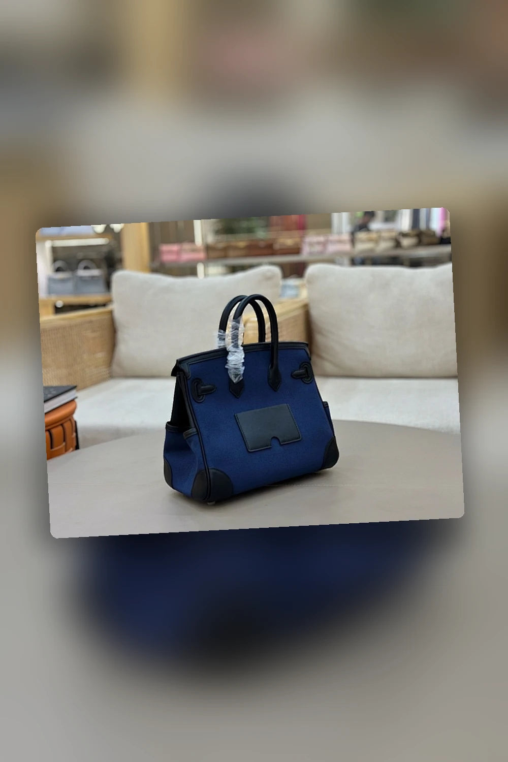 NB - HMS Bag - 1373