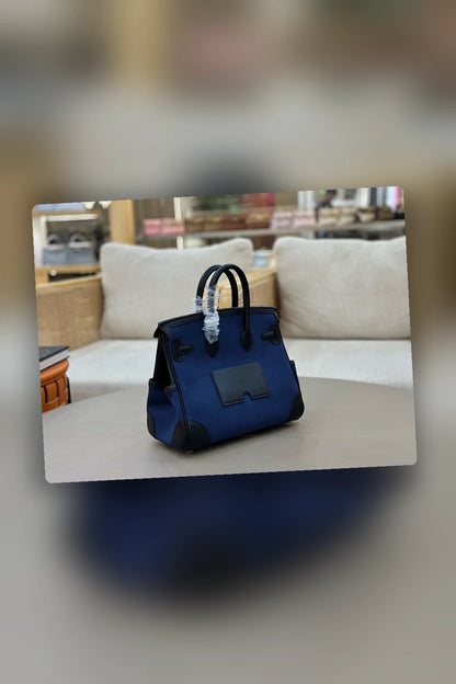 NB - HMS Bag - 1373