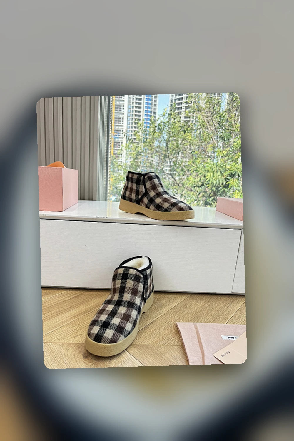 NB - MMU Women Shoes - 636