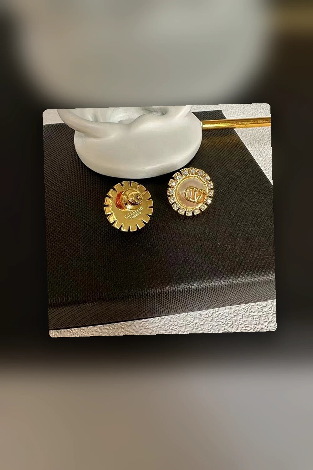 NB - VEL Jewelry - 660
