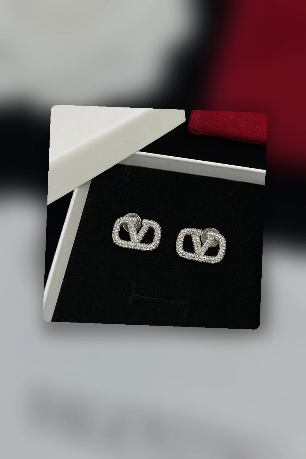 NB - VEL Jewelry - 671