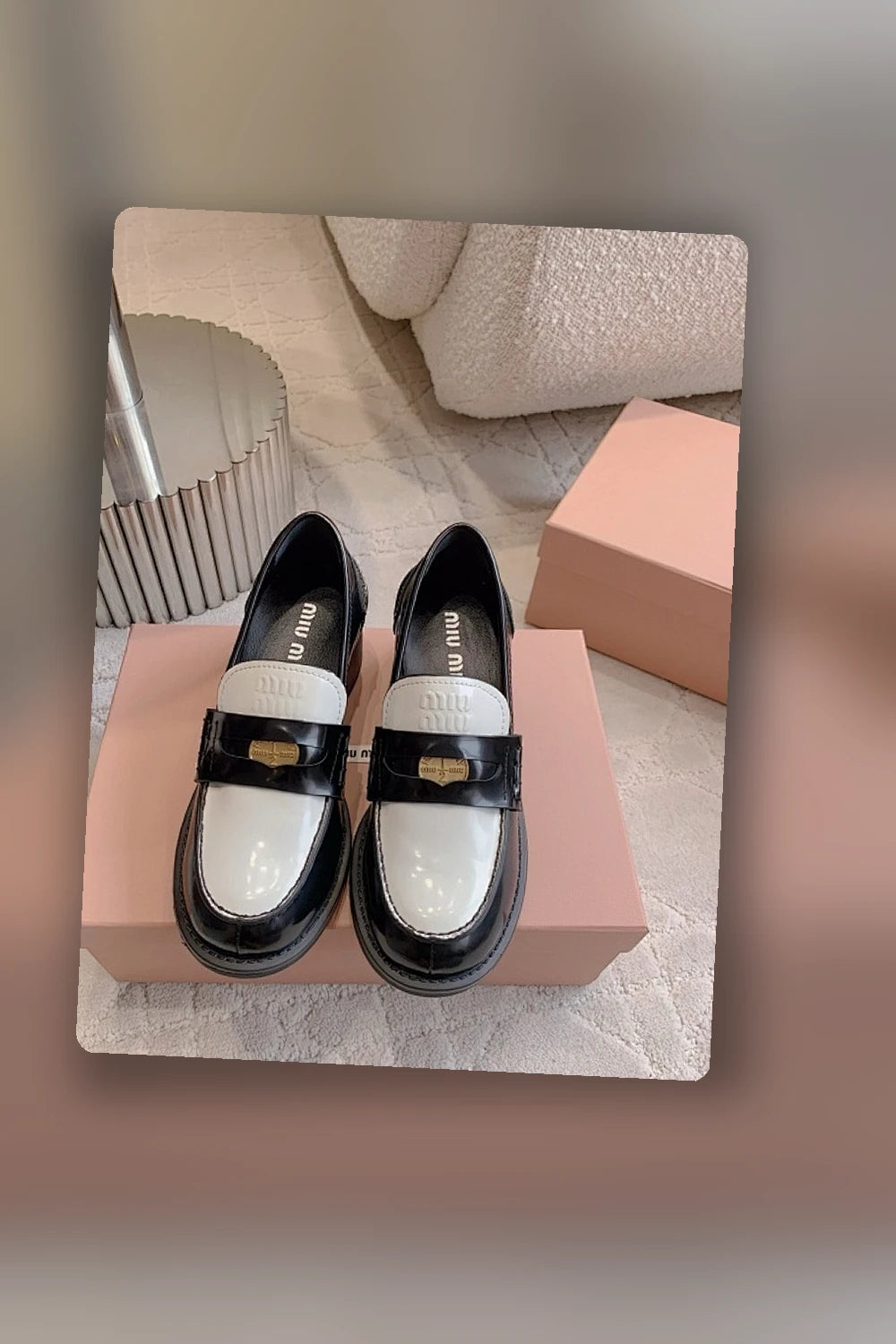 NB - MMU Women Shoes - 556