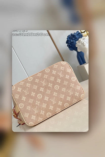 NB - LOV Bag - 1647