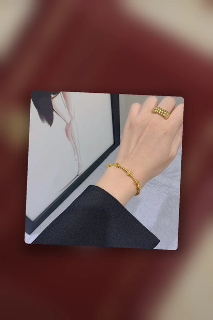 NB - CRA Jewelry - 013