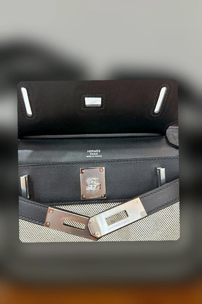 NB - HMS Bag - 1694
