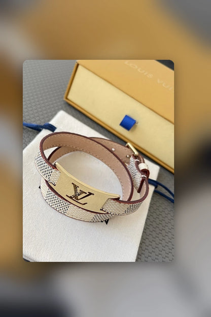 NB - LOV Jewelry - 859