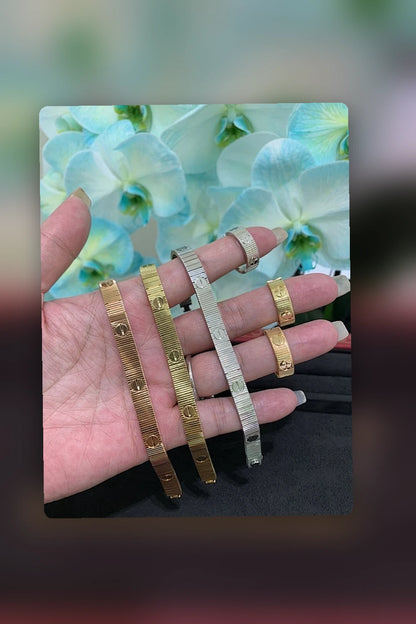 NB - CRA Jewelry - 074