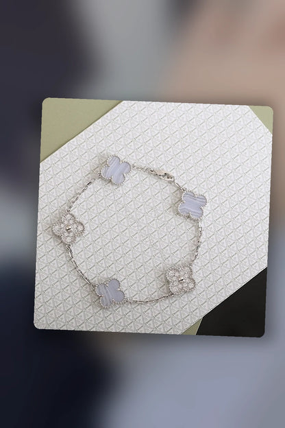 NB - VACA Jewelry - 711