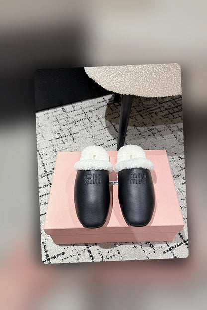 NB - MMU Women Shoes - 373