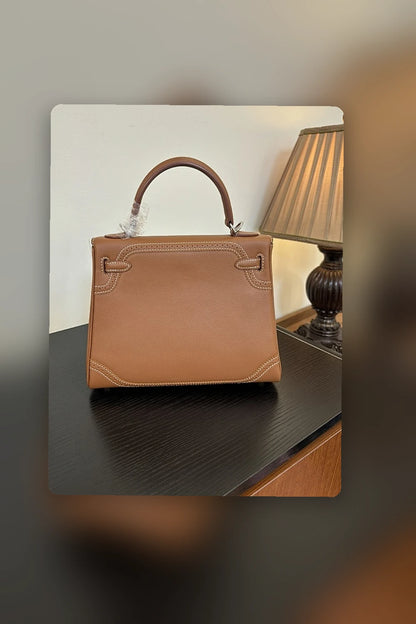NB - HMS Bag - 1850