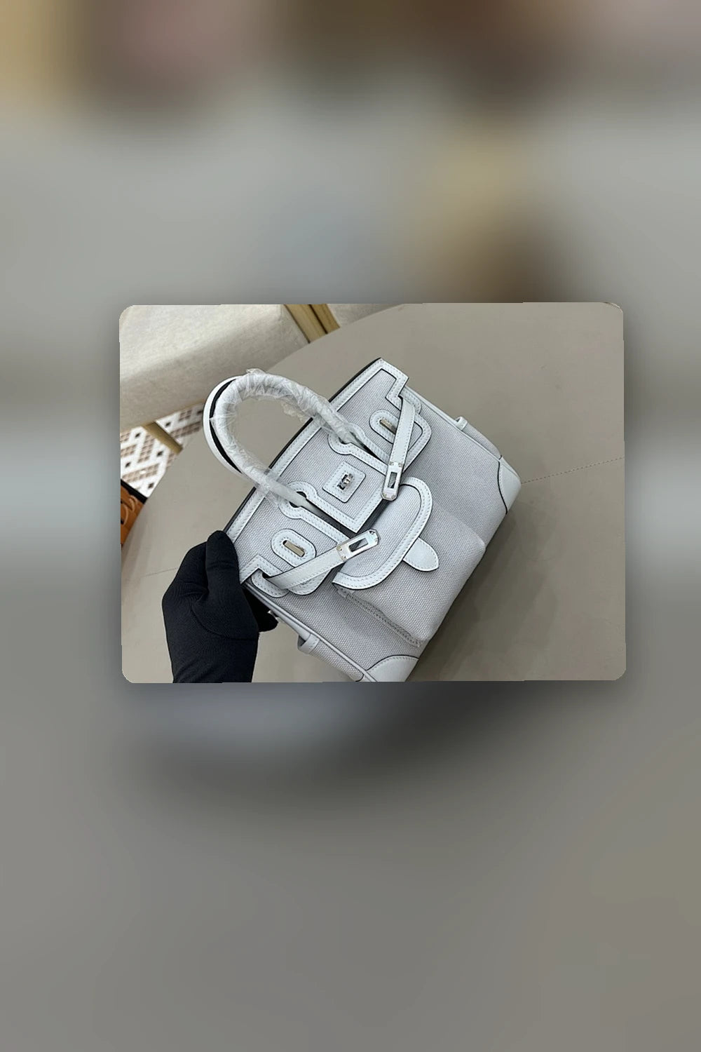 NB - HMS Bag - 1384