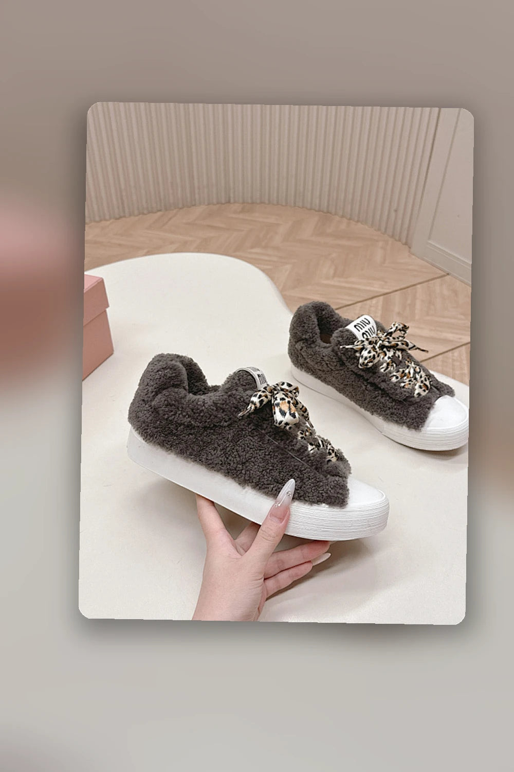 NB - MMU Women Shoes - 292