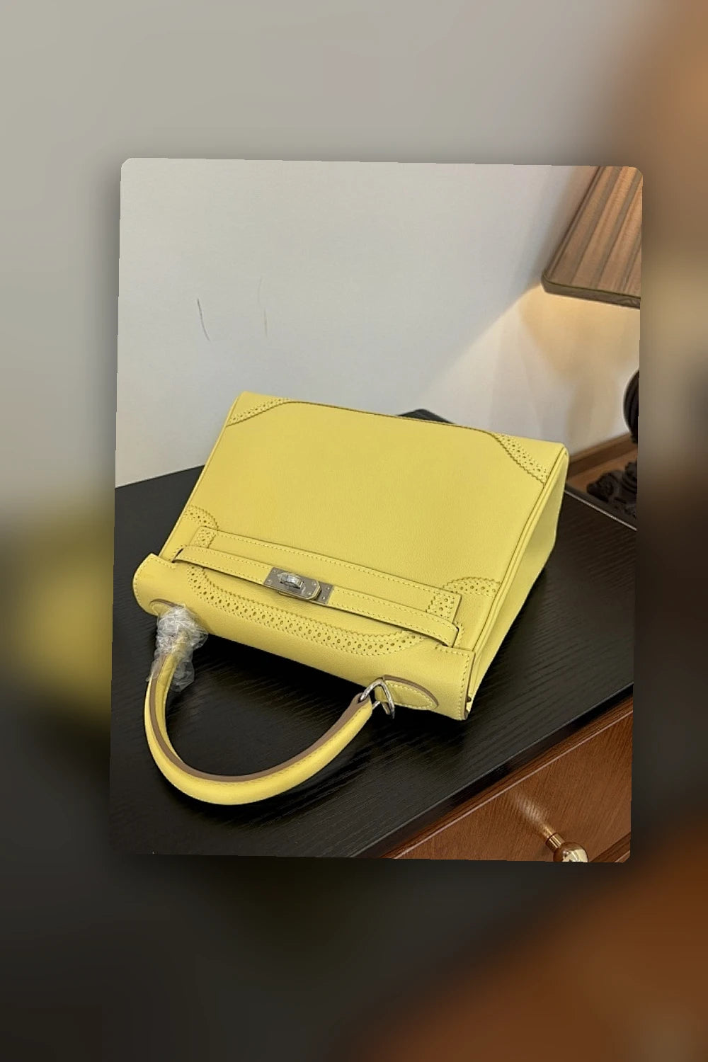NB - HMS Bag - 1283