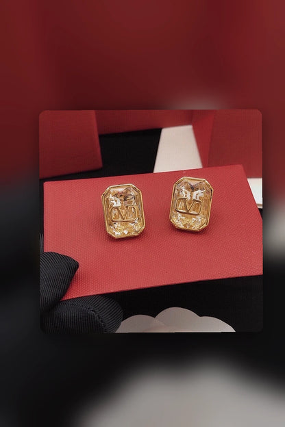 NB - VEL Jewelry - 320