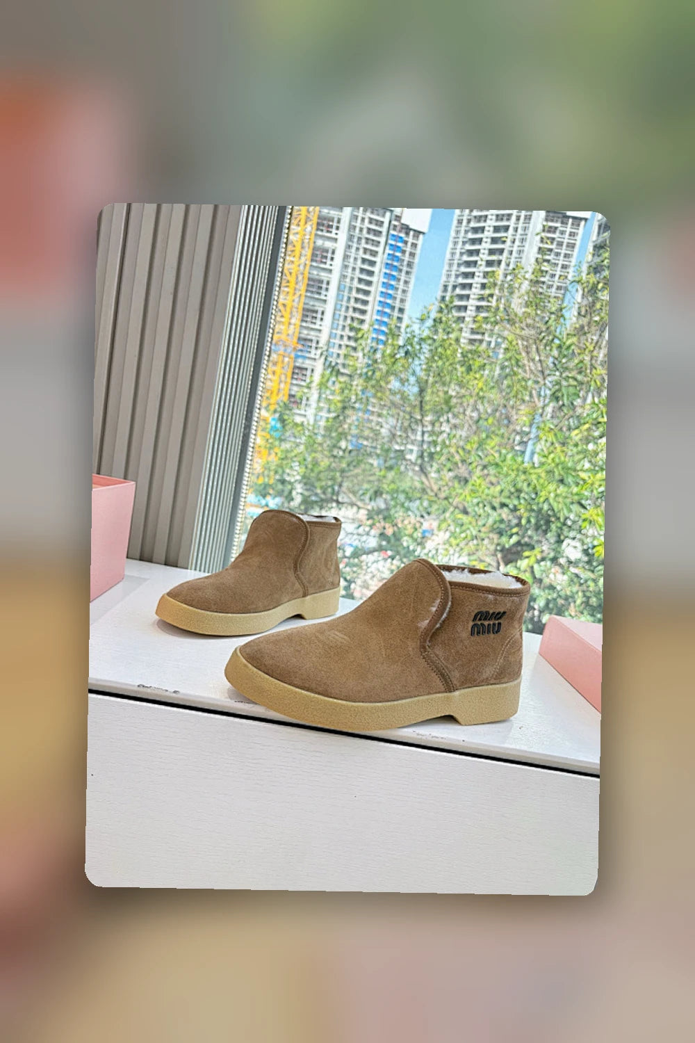 NB - MMU Women Shoes - 649