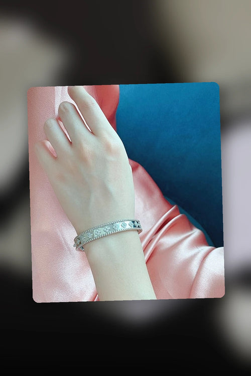 NB - VACA Jewelry - 240