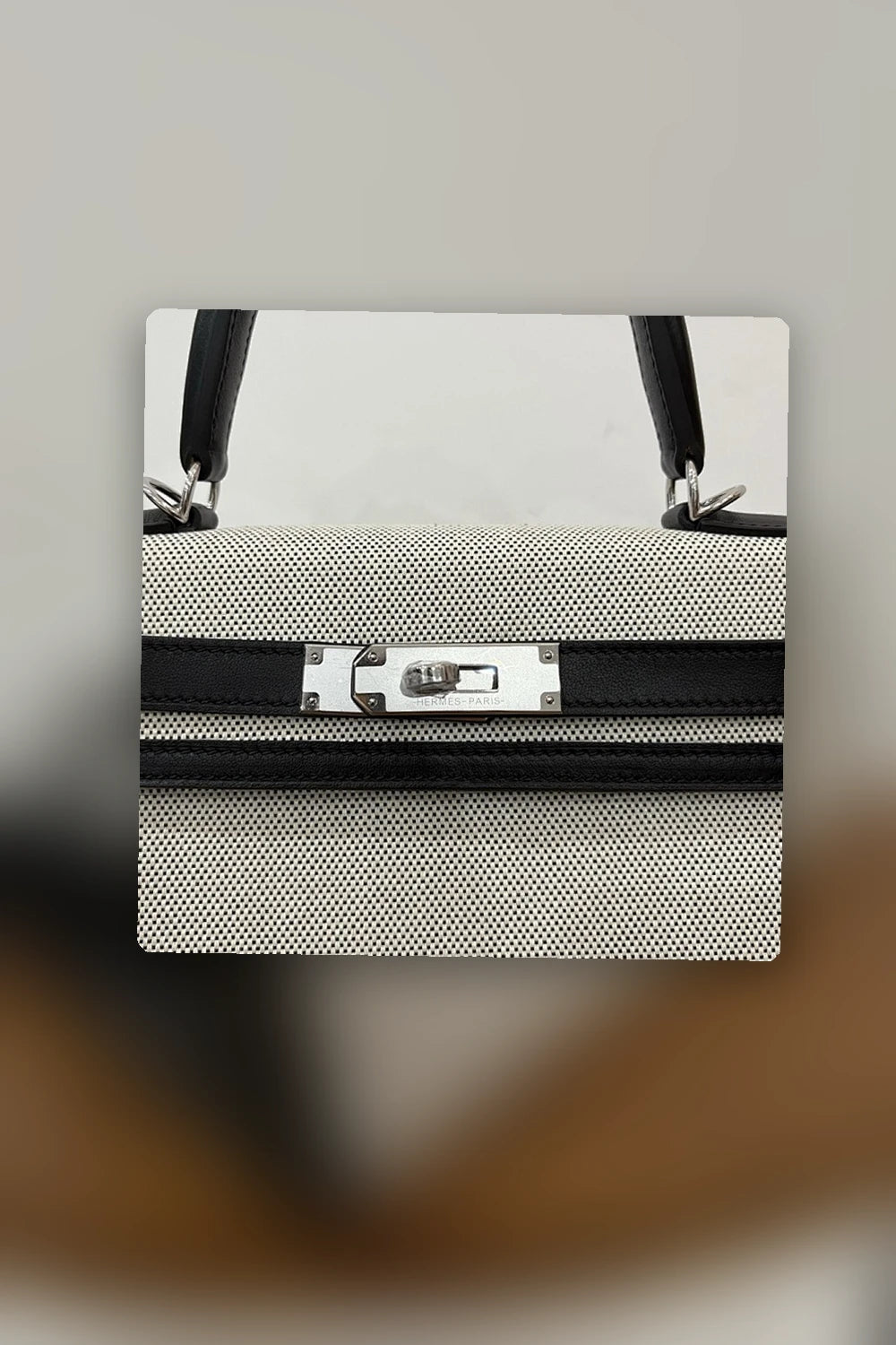 NB - HMS Bag - 1478