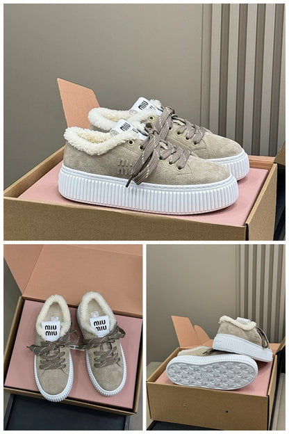 NB - MMU Women Shoes - 680