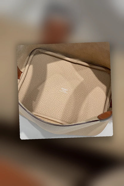 NB - HMS Bag - 1418