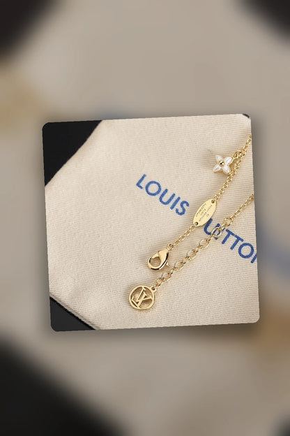 NB - LOV Jewelry - 858