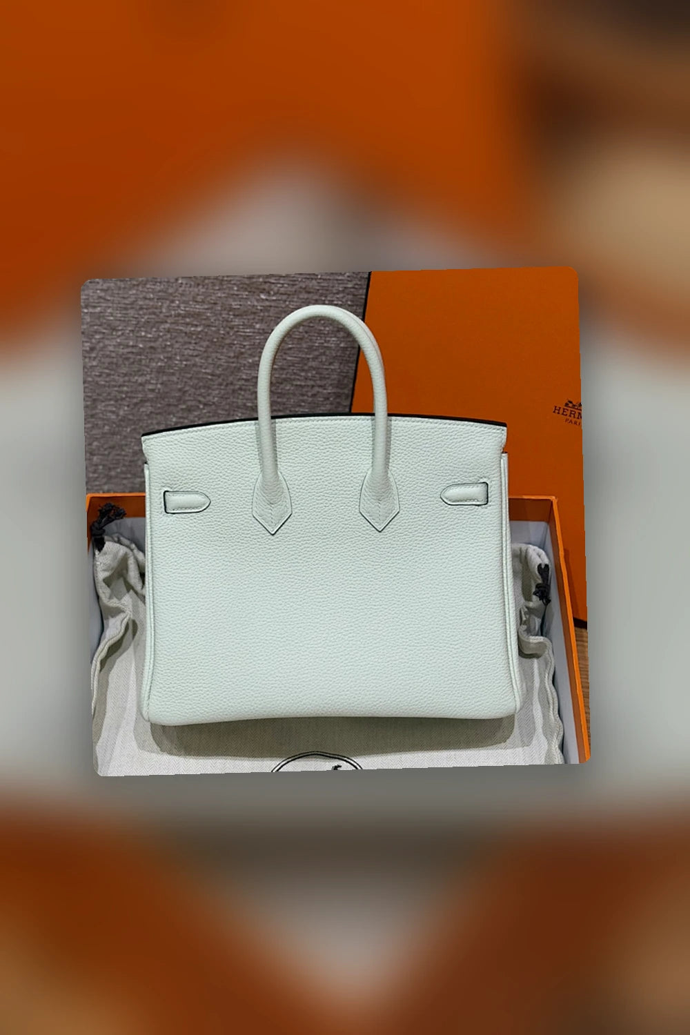 NB - HMS Bag - 1572