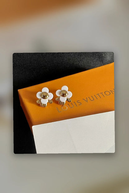 NB - LOV Jewelry - 338