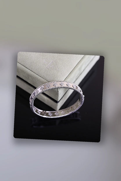 NB - VACA Jewelry - 240