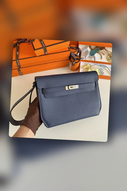 NB - HMS Bag - 1067
