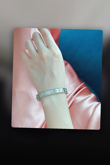 NB - VACA Jewelry - 037