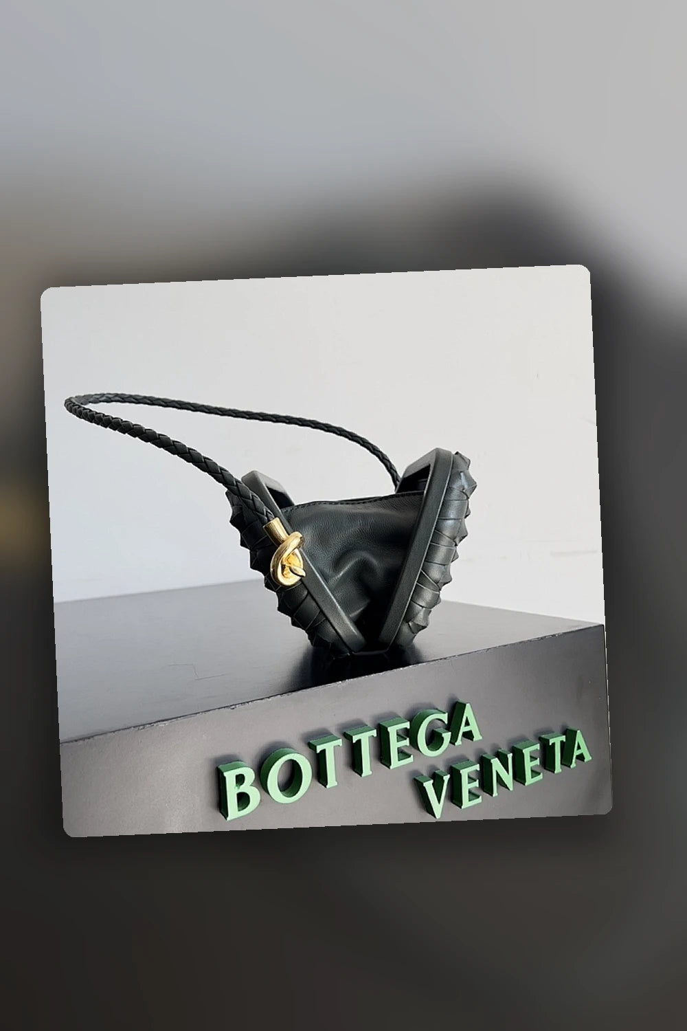 NB - BOV Bag - 690