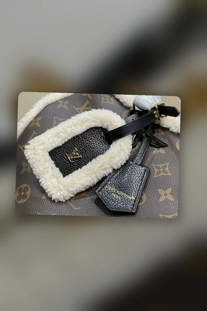 NB - LOV Bag - 1082