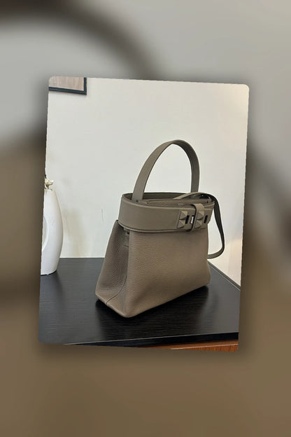 NB - HMS Bag - 1842
